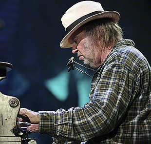 Neil Young - Wikipedia